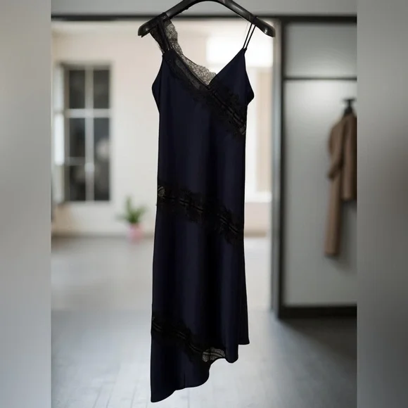 House of Harlow 1960 NWT Size S Beautiful Rich Navy & Black Lace Dress  (0633) - Picture 2 of 12